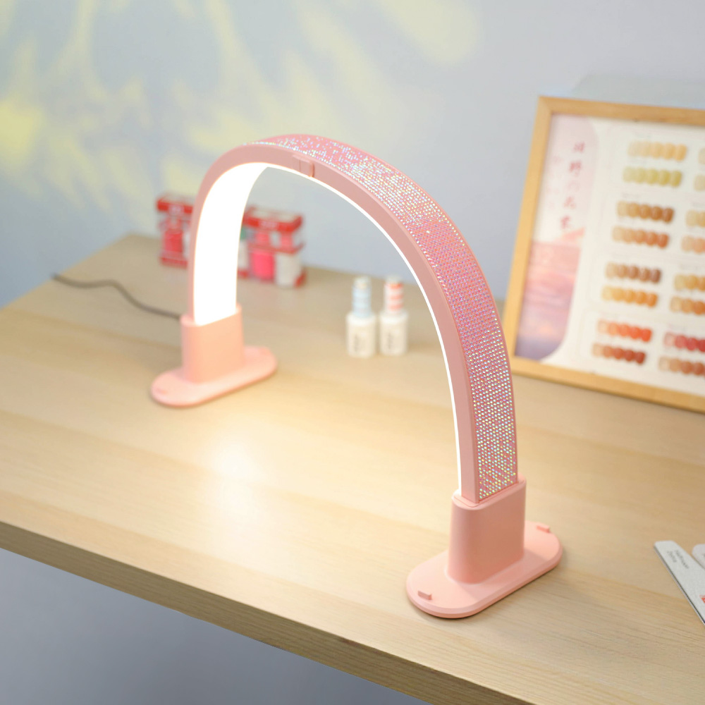 مصباح صغير لملء الأظافر على شك - مراجعة Led Moon Lamp وسعره
