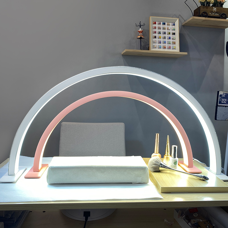 مصباح LED على شكل نصف قمر لتعب - مراجعة Led Moon Lamp وسعره
