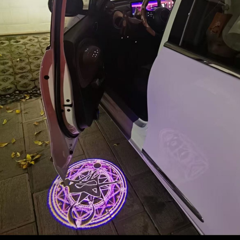 مصباح ترحيب للسيارة بتصميم سيل - مراجعة Led Moon Lamp وسعره